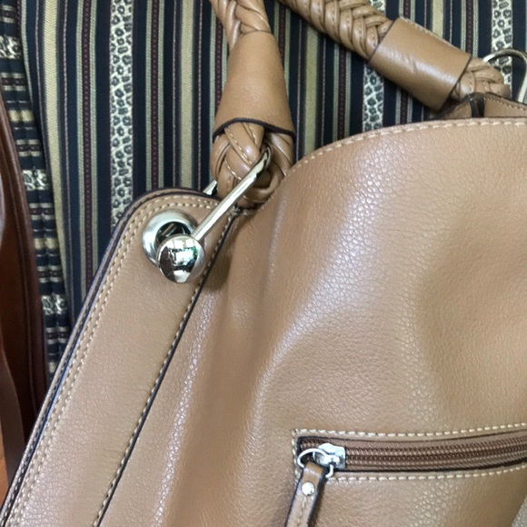 Handbag - Picture 4 of 5